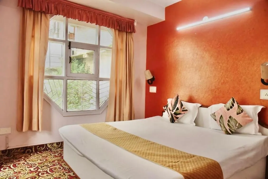 Hotel Boho Stays Near Mall Shimla