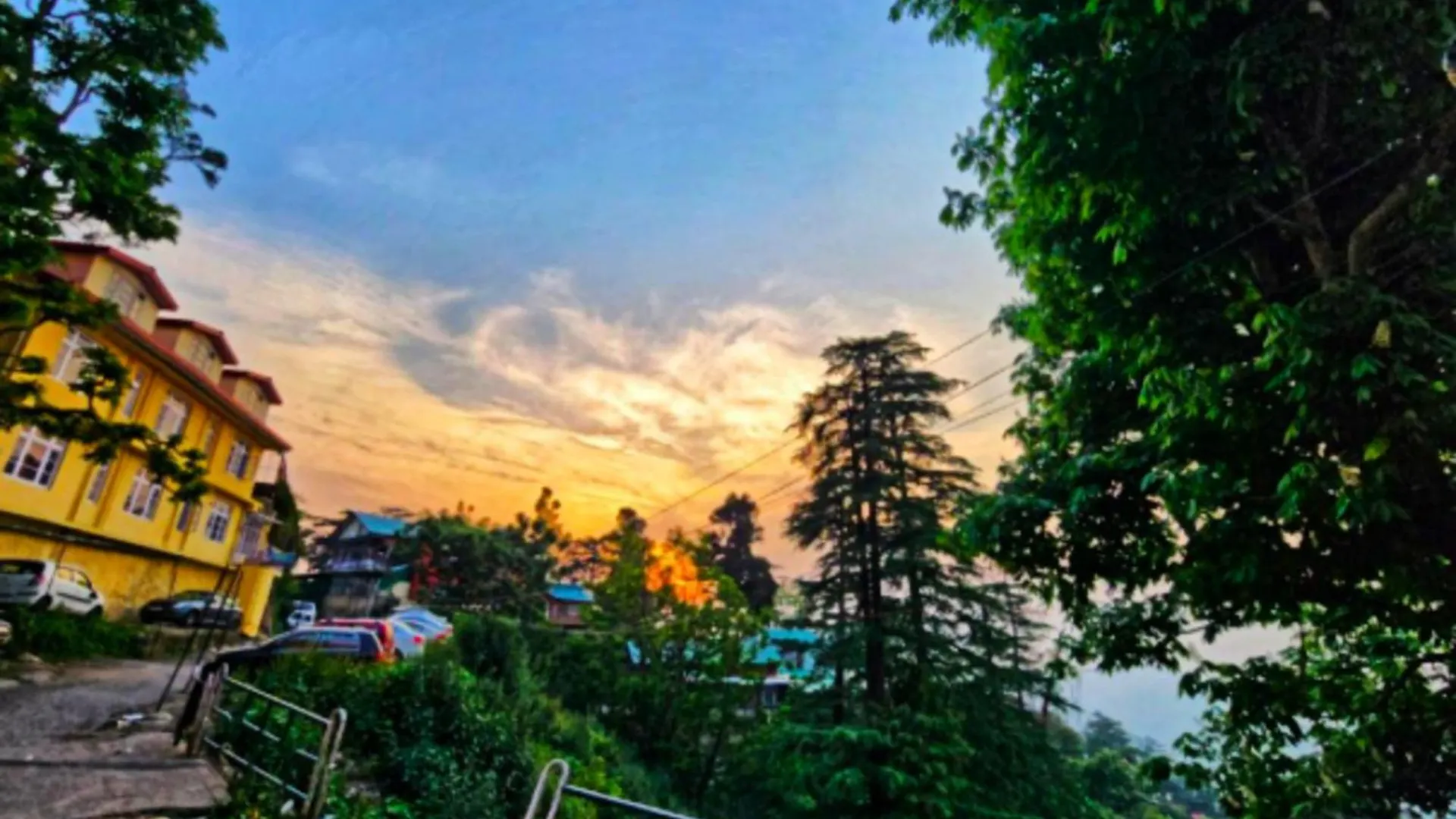 Hotel Boho Stays Near Mall Shimla